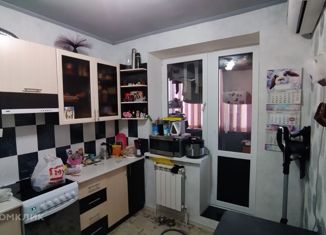 Продаю 2-ком. квартиру, 37.3 м2, Ставрополь, улица Чехова, 85/14, микрорайон № 11