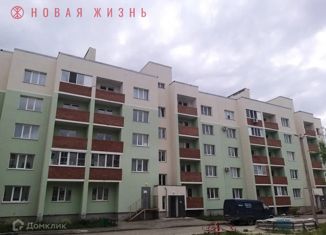 3-ком. квартира на продажу, 90 м2, посёлок городского типа Петра Дубрава, улица Строителей, 5