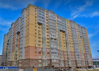 Продается 2-комнатная квартира, 76 м2, Каспийск, Молодежная улица, 4
