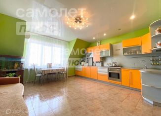 Продам 3-ком. квартиру, 107.2 м2, Астрахань, Советский район, улица Ахшарумова, 163А