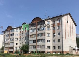 Продажа 2-ком. квартиры, 70 м2, Сыктывкар, улица Папанина, 22, Октябрьский район