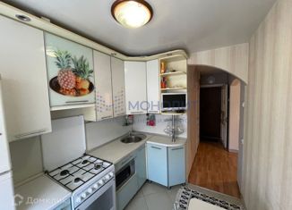 Продается четырехкомнатная квартира, 56.9 м2, Нижний Новгород, Донецкая улица, 6, Донецкая улица