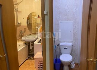 Продается 2-комнатная квартира, 54.1 м2, поселок городского типа Уренгой, микрорайон 5А, 38