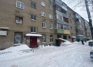 Продается 3-комнатная квартира, 58 м2, Ивановская область, улица Кузнецова, 63