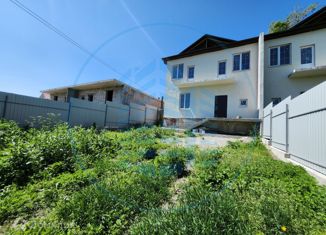 Продаю таунхаус, 140 м2, станица Ессентукская, улица Романа Кулакова, 32