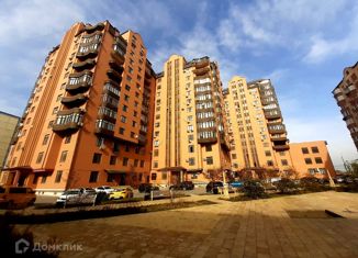 Продается двухкомнатная квартира, 106 м2, Каспийск, проспект Акулиничева, 23к3
