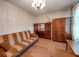 Продам 2-комнатную квартиру, 37.6 м2, Москва, Черноморский бульвар, 15к1, исторический район Волхонка-ЗИЛ