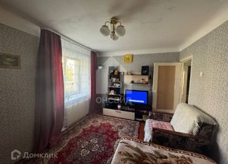 Продаю 4-комнатную квартиру, 72.5 м2, Улан-Удэ, улица Чкалова, 11