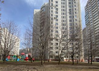 Продажа 2-ком. квартиры, 54 м2, Москва, Скобелевская улица, 3, метро Улица Скобелевская