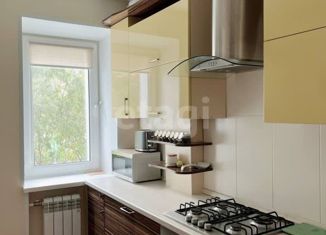 Продаю 2-ком. квартиру, 54 м2, Новый Уренгой, микрорайон Юбилейный, 3/2