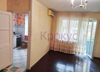 Трехкомнатная квартира на продажу, 57 м2, Новороссийск, улица Аршинцева, 10
