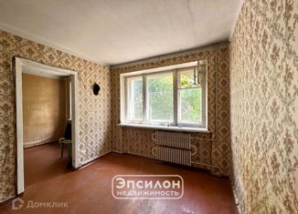 Продается двухкомнатная квартира, 43 м2, Курск, улица Льва Толстого, 10