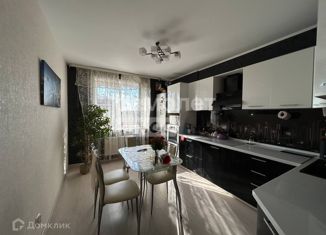 Продам 3-ком. квартиру, 88 м2, Ижевск, улица Орджоникидзе, 65, ЖК Ключевой