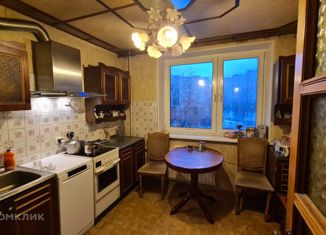 Продажа 3-ком. квартиры, 72 м2, Санкт-Петербург, Репищева улица, 19к1, Репищева улица