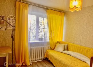 Продам 1-ком. квартиру, 18.2 м2, Великий Новгород, улица Попова, 6к2