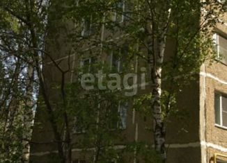 Продается однокомнатная квартира, 30.5 м2, Златоуст, 3-й микрорайон проспекта имени Ю.А. Гагарина, 25