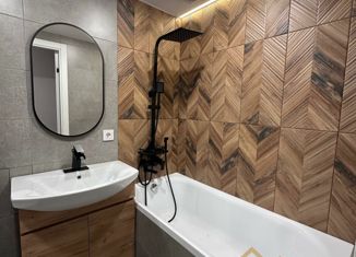 Продаю 2-комнатную квартиру, 45 м2, Казань, улица Декабристов, 123, Московский район