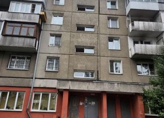 Продам 1-ком. квартиру, 38 м2, Иркутск, улица Лермонтова, 59, Свердловский округ