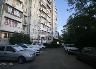 Продаю трехкомнатную квартиру, 60.8 м2, Краснодарский край, Вишнёвая улица, 4