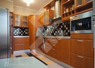 Сдача в аренду 4-ком. квартиры, 175 м2, Москва, Скарятинский переулок, 7, метро Баррикадная