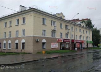 Продается комната, 82 м2, Екатеринбург, улица Уральских Рабочих, 52, метро Проспект Космонавтов