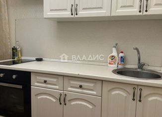 Продажа 1-комнатной квартиры, 33 м2, Москва, Вильнюсская улица, 10/15, метро Ясенево