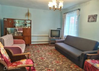 Продается 3-ком. квартира, 51.7 м2, поселок Стрелка, улица Коммунаров, 12