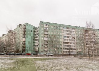 Продается 4-комнатная квартира, 73.1 м2, Санкт-Петербург, проспект Просвещения, 32к2, метро Проспект Просвещения