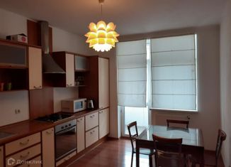 Сдача в аренду 4-ком. квартиры, 113 м2, Евпатория, улица Дёмышева, 123