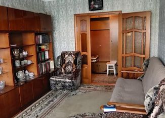 Продажа трехкомнатной квартиры, 72 м2, Черкесск, улица Космонавтов, 27