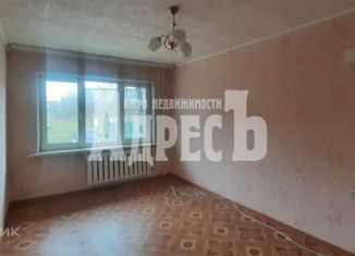 Продаю 2-ком. квартиру, 48.1 м2, Боровск, улица П. Шувалова, 3