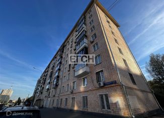Продаю 2-комнатную квартиру, 60 м2, Москва, Ломоносовский проспект, 7к1, метро Университет