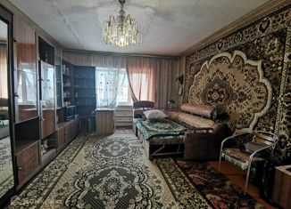 3-комнатная квартира на продажу, 68 м2, село Юровка, Молодёжная улица, 4