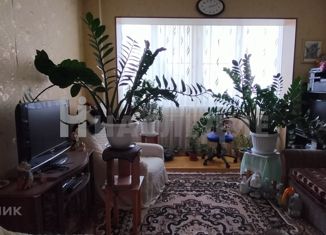 Продам 4-комнатную квартиру, 73 м2, Ростовская область, улица Гагарина, 52