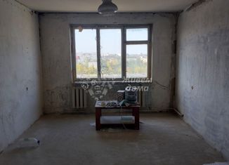 Продается 3-комнатная квартира, 63.9 м2, Волжский, улица Александрова, 11