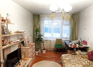 Продам трехкомнатную квартиру, 61.5 м2, Златоуст, 3-й микрорайон проспекта имени Ю.А. Гагарина, 9