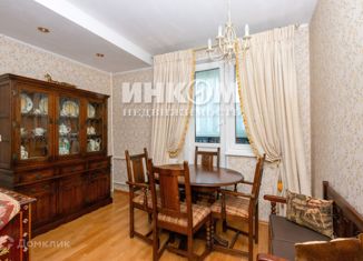 Продается 1-ком. квартира, 38.3 м2, Москва, Осенняя улица, 14, метро Крылатское