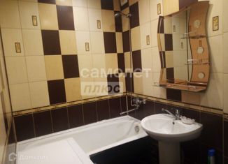 Продается 2-ком. квартира, 44 м2, Хабаровский край, улица Дзержинского, 11