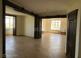 Продаю 4-комнатную квартиру, 248 м2, Черкесск, Союзный переулок, 13