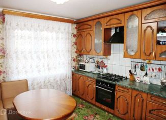 Продается трехкомнатная квартира, 79.6 м2, Великий Новгород, Большая Московская улица, 59