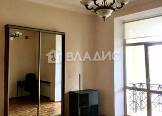 Продаю трехкомнатную квартиру, 95 м2, Санкт-Петербург, Ивановская улица, 14, метро Ломоносовская