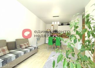 Продается трехкомнатная квартира, 95.5 м2, село Ембаево, Бульварная улица, 9