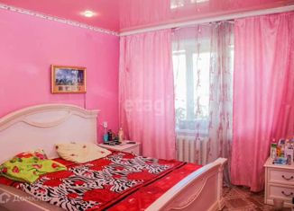 Продается 3-ком. квартира, 59 м2, Тобольск, микрорайон Менделеево, 10