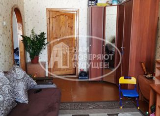 Продам 1-ком. квартиру, 32 м2, Добрянка, улица Энергетиков, 3