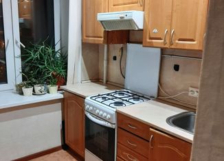 Продается 2-ком. квартира, 34.7 м2, Москва, улица Маршала Бирюзова, 11, метро Октябрьское поле