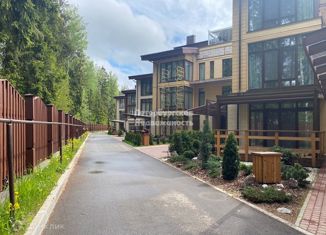 Продаю таунхаус, 185 м2, посёлок Лисий Нос, Песочная улица, 5