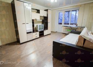 Сдам в аренду двухкомнатную квартиру, 50 м2, Ставрополь, улица Ленина, 111, микрорайон №3