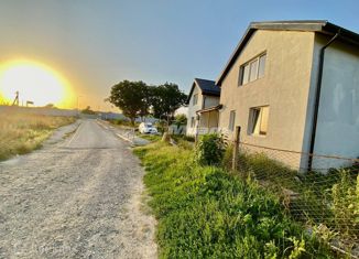 Продаю таунхаус, 122 м2, село Тополи, Севастопольская улица, 1