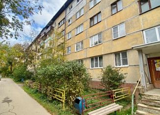 Продается 2-ком. квартира, 36 м2, Малоярославец, улица Гагарина, 6