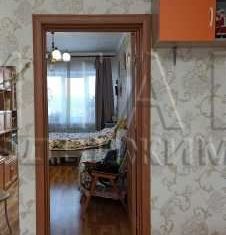 Трехкомнатная квартира на продажу, 66.6 м2, посёлок городского типа Ульяновка, проспект Володарского, 135